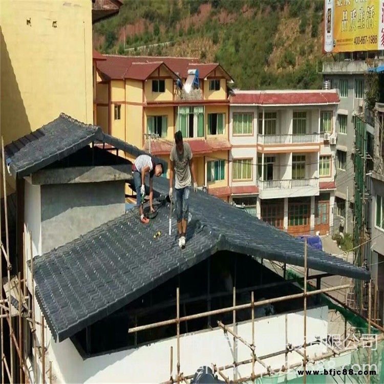 廠房防腐蝕PVC裝飾瓦、裝飾圍墻瓦效果、農村屋頂翻新瓦