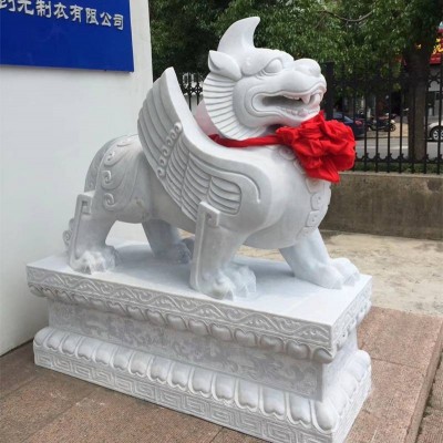 漢白玉石雕貔貅獬豸大理石雕刻獬豸法院工廠酒店廣場擺放石雕