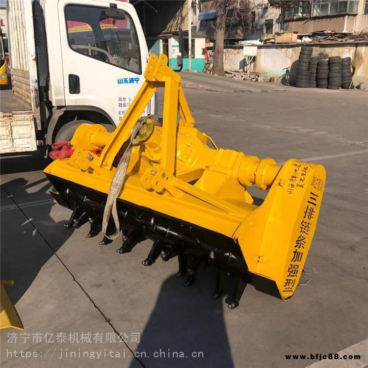 道路施工拌合機 車載式路面攤鋪機 修筑路面拌灰機