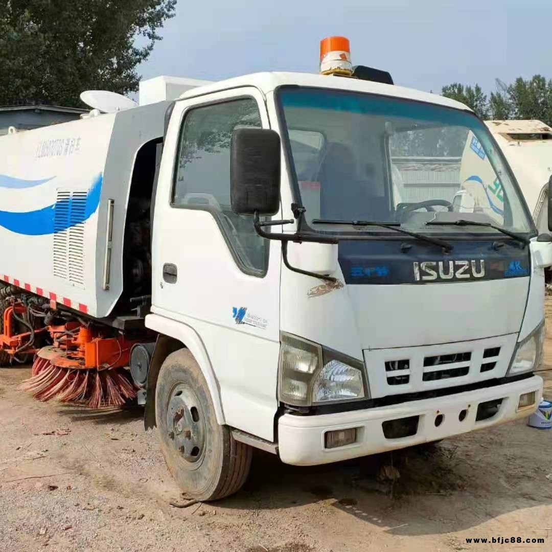 二手中型五十鈴清掃車 二手中聯重科   掃路車   場區清掃   清掃車  二手掃地車   二手設備廠家