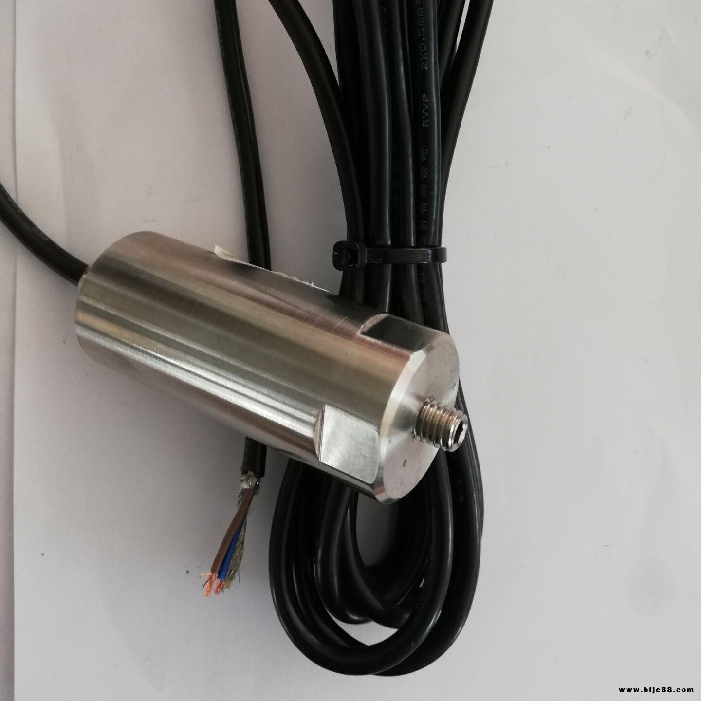 RS8101速度傳感器，振動(dòng)傳感器，變送器 風(fēng)機(jī)碎煤機(jī) 使用手冊(cè)