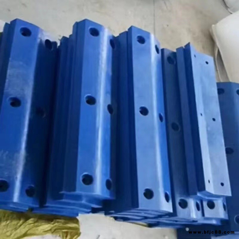 防沖防撞碼頭護(hù)舷板耐腐蝕 抗老化超高分子量聚乙烯護(hù)舷板 抗紫外線貼面板 德州豐通橡塑