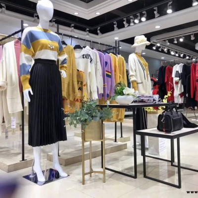 廣東上品折扣女裝品牌折扣女裝店19年冬簡約時尚秋冬新款女裝毛衣尾貨批發