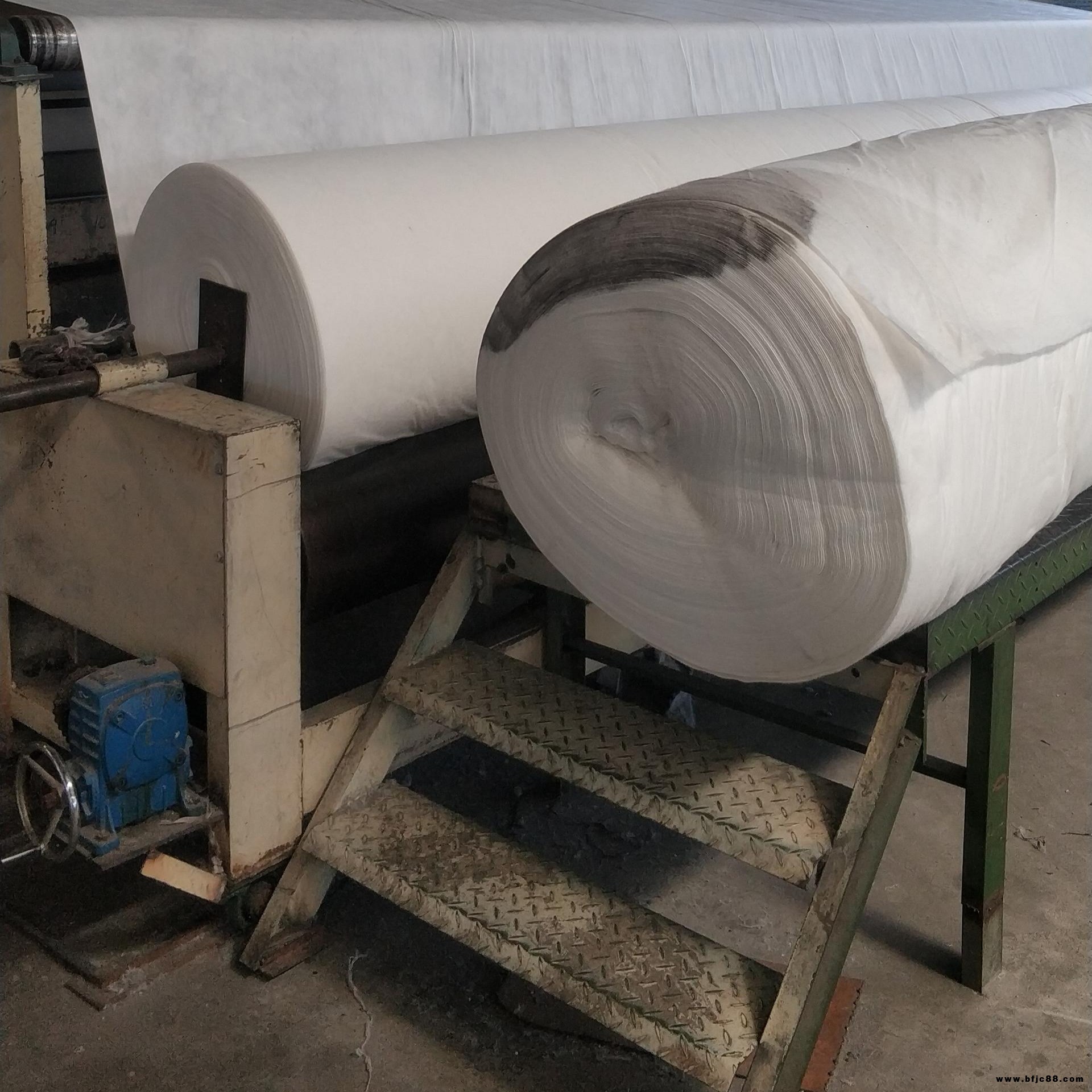 土工布批發   工程長絲工程布  一布一膜 土工布防水防滲 防滲兩布一膜 復合土工膜 量大優惠