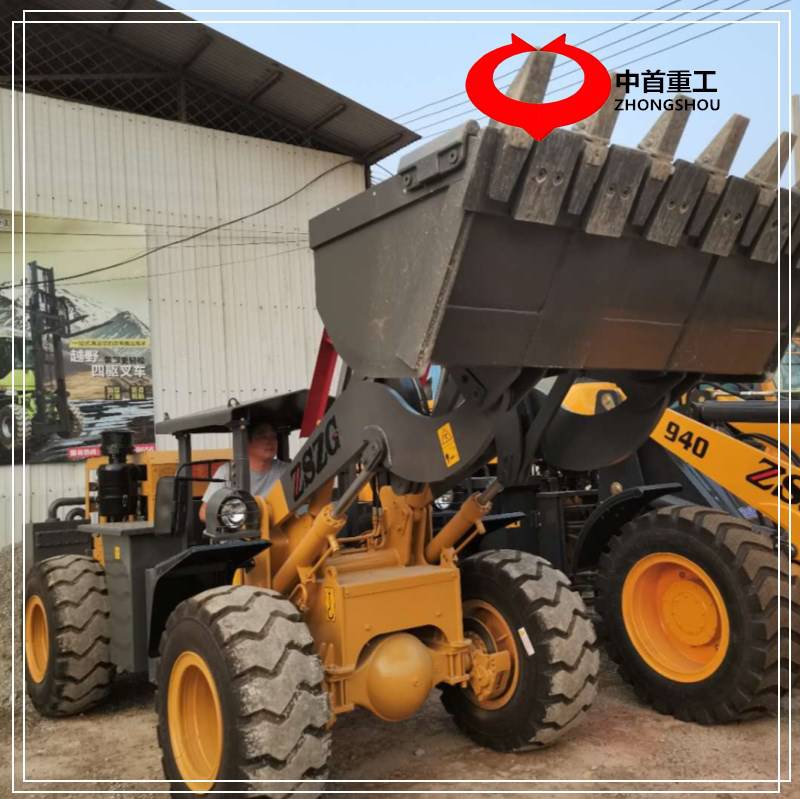 云南礦井裝載機(jī)鐵礦用裝載機(jī)節(jié)能裝載機(jī)
