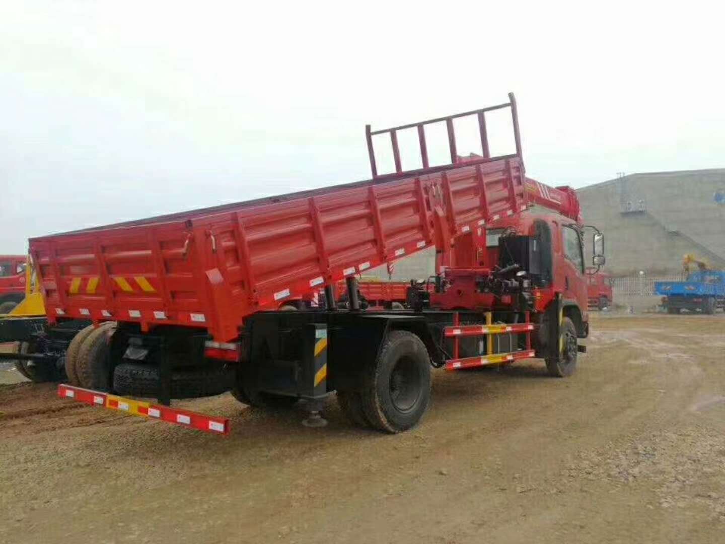 多功能自卸隨車吊三一7噸隨車起重機徐工石煤程力各品牌均有現貨示例圖3