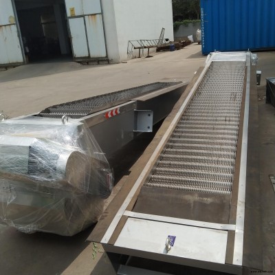 山東廠家定制格柵除污機 不銹鋼耙齒格柵 旋轉(zhuǎn)式耙齒格柵 400型回轉(zhuǎn)式格柵清污機