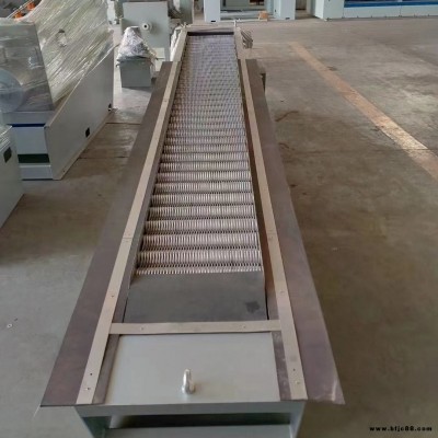 格柵撈渣機  回轉(zhuǎn)式機械耙齒格柵  不銹鋼格柵  鼎越環(huán)保 實體生產(chǎn)廠家