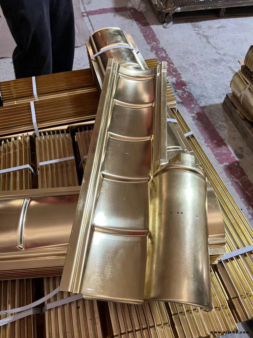 南古仿古銅瓦片古建筑寺廟景區涼亭頂瓦鋁合金瓦金屬筒瓦板瓦定制