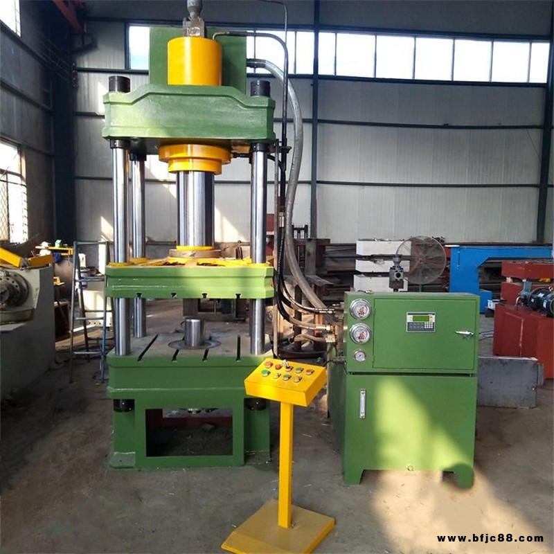 液壓機廠家現(xiàn)貨供應(yīng)200噸三梁四柱液壓機 四柱油壓機送貨上門